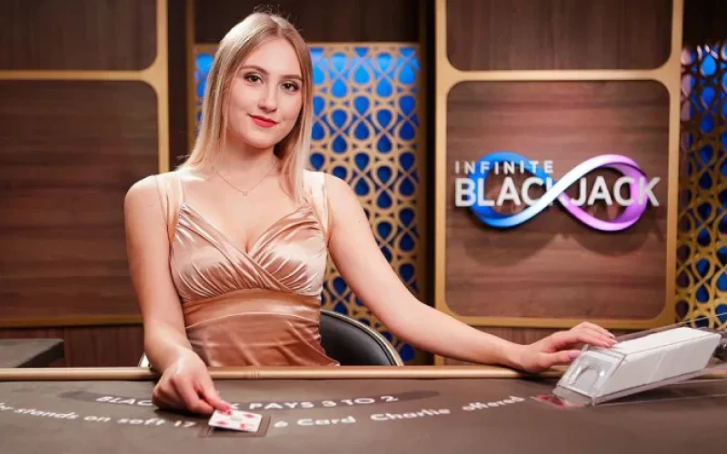 Sichere dir die beste hand bei Infinite Blackjack im QuickWin live casino.